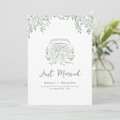 Sage Hand Drawn Just Married Car Whimsical  Kaart (Staand voorkant)