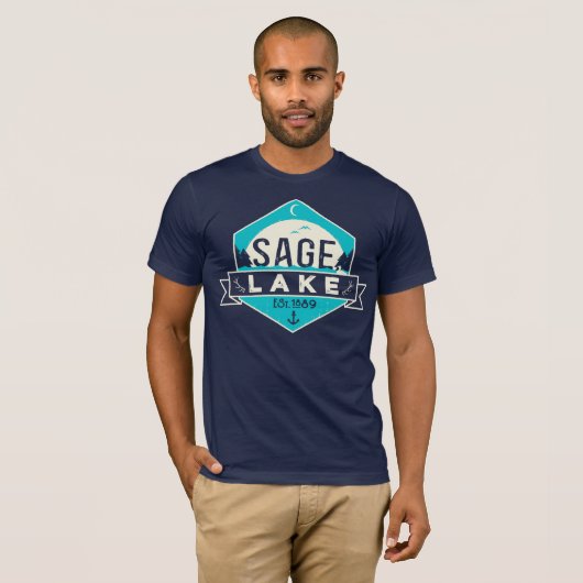 Sage Lake Emblem T-Shirt met backprint (Voorkant volledig)