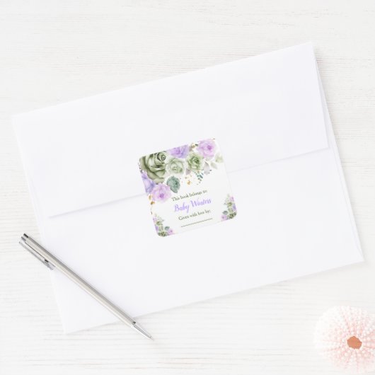 Sagegroene en paarse bloemige baby shower-boekenle vierkante sticker (Envelop)