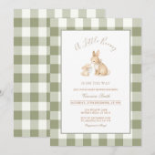 Sagegroene geruite konijn babyshower uitnodiging (Voorkant / Achterkant)