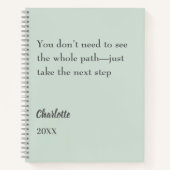 Sagegroene inspirerende doelquote notitieboek (Voorkant)