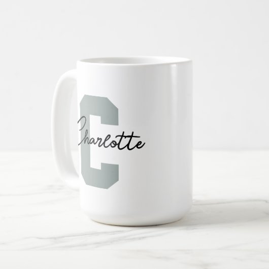 Sagegroene mok met eigen naam, Moederdag cadeau (Voorkant links)