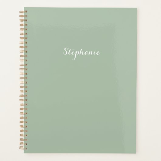 Sagegroene Naam Moderne Elegante Monogram Boho Planner (Voorkant)