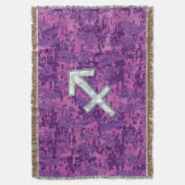 Sagittarius Zodiac Symbol on Fuchsia Digital Camo Deken (Voorkant Verticaal)