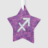 Sagittarius Zodiac Symbol on Fuchsia Digital Camo Ornament (voorkant)