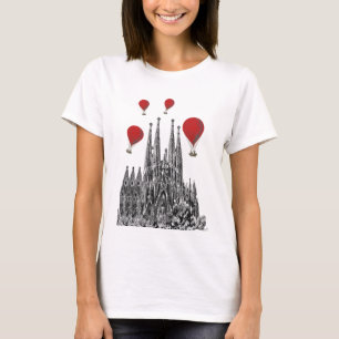 Sagrada Familia en Red Hot Air Balloons 2 T-shirt