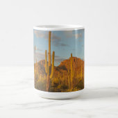 Saguaro cactus bij zonsondergang, Arizona Koffiemok (Center)