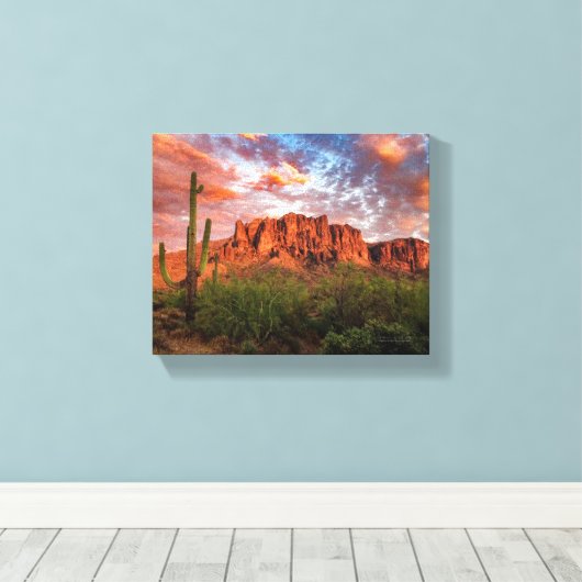 Saguaro Cactus Superstition Mountain Sunset 10x8 Canvas Afdruk (Insitu (Houten vloer))