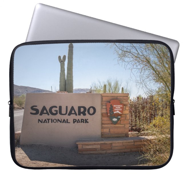 Saguaro National Park Welkomstbord Laptoptas Laptop Sleeve (Voorkant)