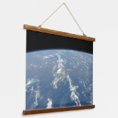 Saharaans stof waait westwaarts de Atlantische Oce Hangend Wandkleed (Gebogen)