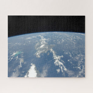 Saharaans stof waait westwaarts de Atlantische Oce Legpuzzel