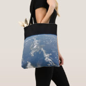 Saharaans stof waait westwaarts de Atlantische Oce Tote Bag (Dichtbij)