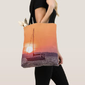 Sailboot Sunrise Tote Bag (Dichtbij)