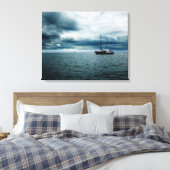 Sailen van schepen op Stormy Zeeen Dramatic Canvas Afdruk (Insitu (Slaapkamer))