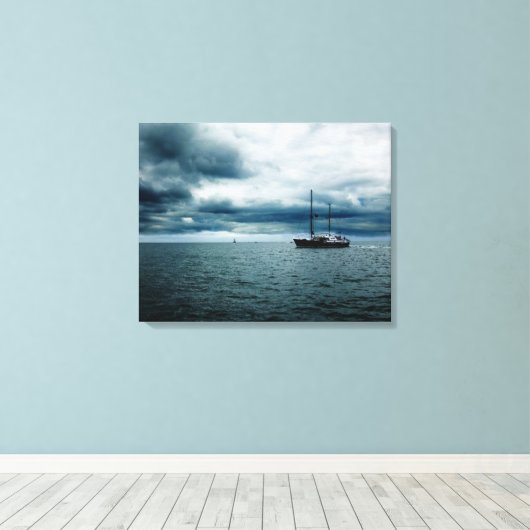 Sailen van schepen op Stormy Zeeen Dramatic Canvas Afdruk (Insitu (Houten vloer))
