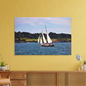 Sailing in Newport, Rhode Island, VS Canvas Afdruk (Insitu (Woonkamer))
