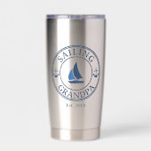 Sailing Opa Oprichtingsjaar  Geïsoleerde Drinkbeker (Achterkant)