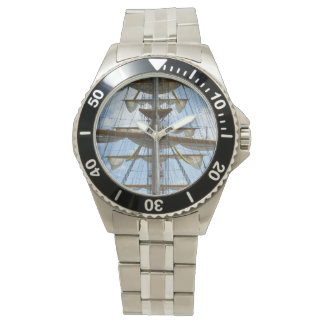 Sailing Ship Wheel and Rigging Horloge