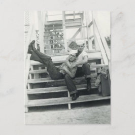 Sailor Embrace Briefkaart