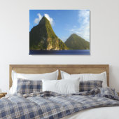 Saint Lucia Pitons Canvas Afdruk (Insitu (Slaapkamer))
