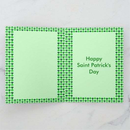 Saint Patricks Day Bee en Shamrocks Kaart (Binnen)