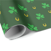 Saint Patricks Day Shamrock & Horseshoes Geometric Cadeaupapier (Rol Hoek)