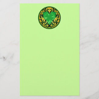Saint Patrick's Heart Lucky Charm Briefpapier