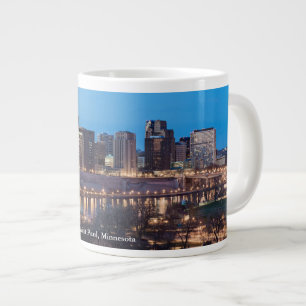 saint paul skyline en riverfront ' s nachts grote koffiekop