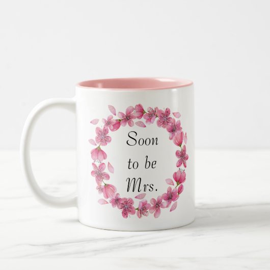 Sakura Blossom Wreath binnenkort tot Mok (Links)