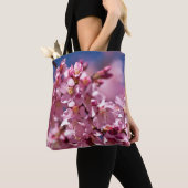Sakura Cherry Blossom gekust door zonlicht Tote Bag (Dichtbij)