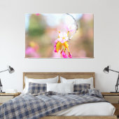 Sakura drijft op een twijg. Time Helix Canvas Afdruk (Insitu (Slaapkamer))
