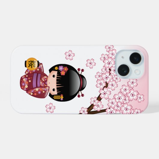 Sakura Kokeshi Doll - Cute Japanese Geisha Girl iPhone 15 Case (Achterkant horizontaal)