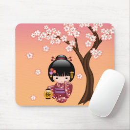 Sakura Kokeshi Doll - Geisha Girl op strand Muismat