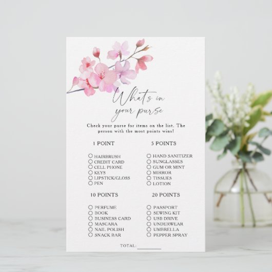 Sakura - Wat zit er in je handtas? (Staand voorkant)