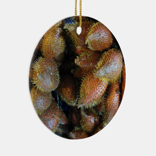 Salak [Snake Fruit] Keramisch Ornament (Rechts)