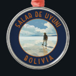 Salar de Uyuni Bolivia Retro Noodcirkel Metalen Ornament<br><div class="desc">Salar de Uyuni in een vectorkunststijl. Salar de Uyuni,  te midden van de Andes in het zuidwesten van Bolivia,  is 's werelds grootste zoutvlakte.</div>
