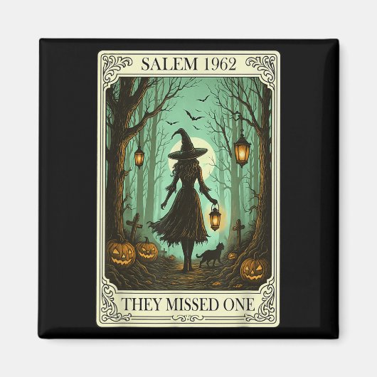 Salem 1692 Halloween Witch Ze misten een Tarot C Magneet (Voorkant)