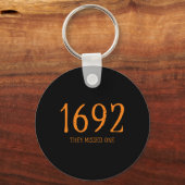 Salem 1692 Ze misten een leuke Halloween heks 1 Sleutelhanger (Voorkant)