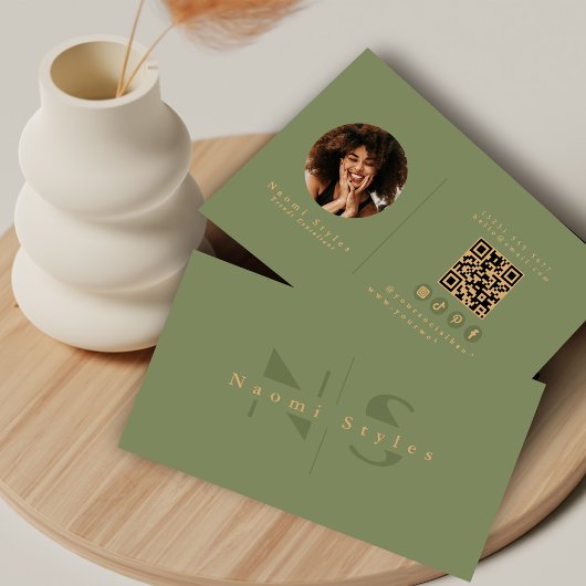 Salie/Goud Minimalistische QR Code Professionele F Visitekaartje