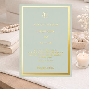 Salie groen goud moderne monogram luxe trouw folie uitnodiging