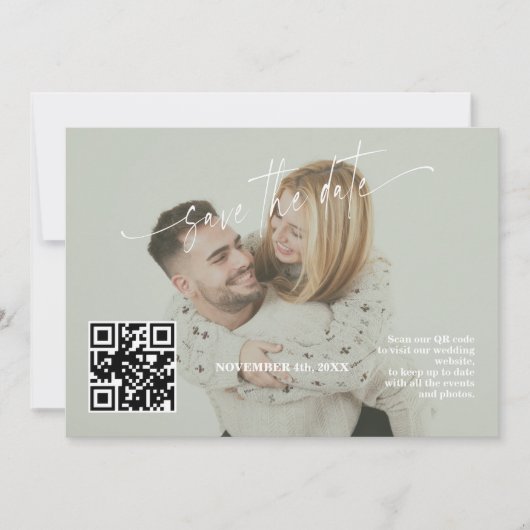 Salie Groene Calligrafie QR Code Foto Bruiloft Save The Date (Voorkant)