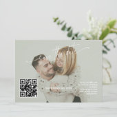 Salie Groene Calligrafie QR Code Foto Bruiloft Save The Date (Staand voorkant)