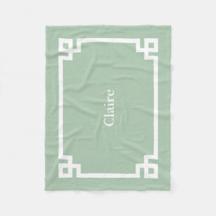 Salie Groene en Witte Griekse Sleutel Monogram Fleece Deken