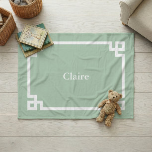 Salie Groene en Witte Griekse Sleutel Monogram Fleece Deken