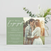 Salie Groene Koppel Foto Verloving Aankondiging (Staand voorkant)