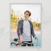 Salie Groene Minimalistische Foto Afstudeeraankond Kaart (Achterkant)