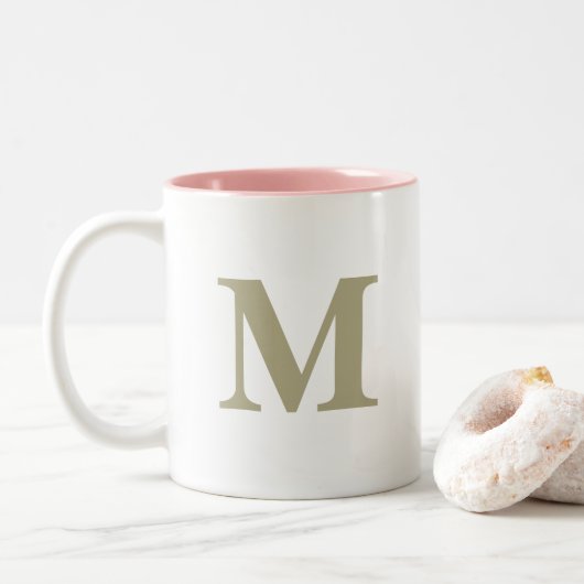Salie Groene Monogram Eerste Letter Trouwcadeau Tweekleurige Koffiemok (Met donut)