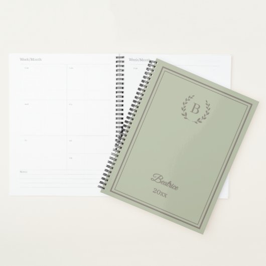 Salie groene Monogram Persoonlijke Stille Luxe Planner (Display)