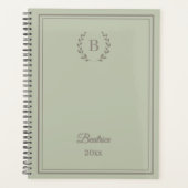 Salie groene Monogram Persoonlijke Stille Luxe Planner (Voorkant)