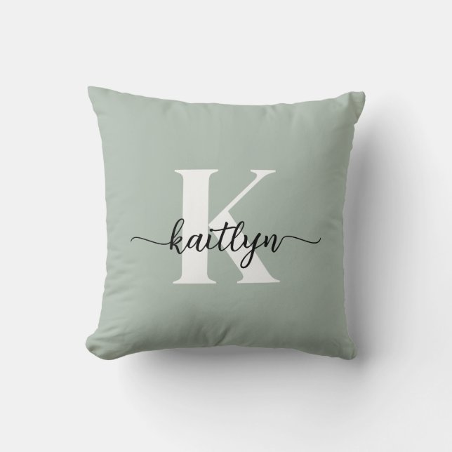 Salie Groene Script Monogram Kussen (Voorkant)